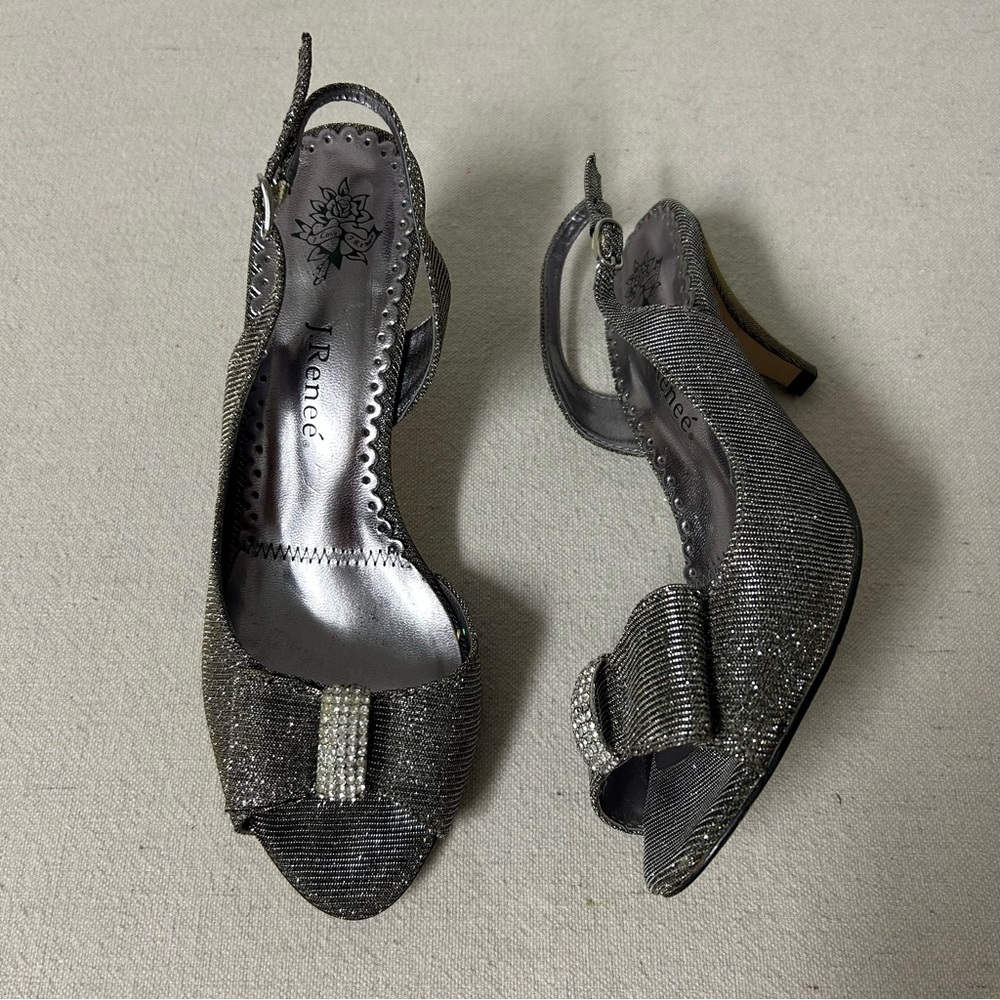 J. Renee Dayna Sandal Women 7M Silver Sparkly Metallic Slingback Rhinestone READ